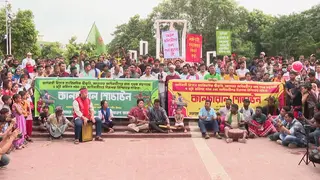 অধিকার আদায়ে সমতলের আদিবাসীদের কালচারাল শোডাউন